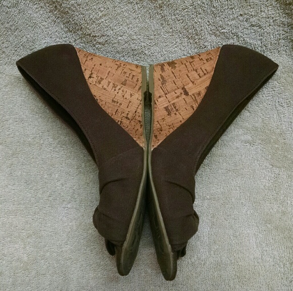 American Eagle Wedges - Picture 4 of 5